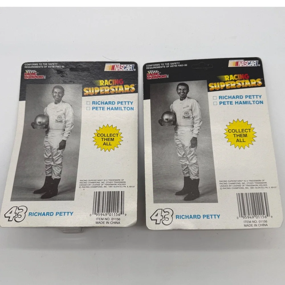Racing Champions 1991 NASCAR Richard Petty Pete Hamilton Plymouth Superbird 1:64